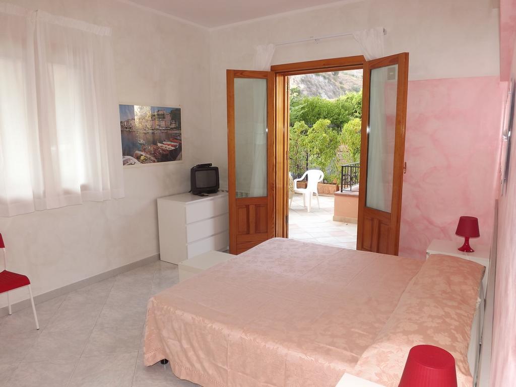 Villa Jovanna Letojanni Phòng bức ảnh